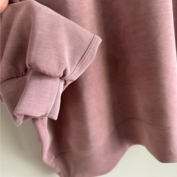 Lululemon Perfectly Oversized Cropped Crew
*softstreme* - Pink - Size 10 - Picture 13 of 14